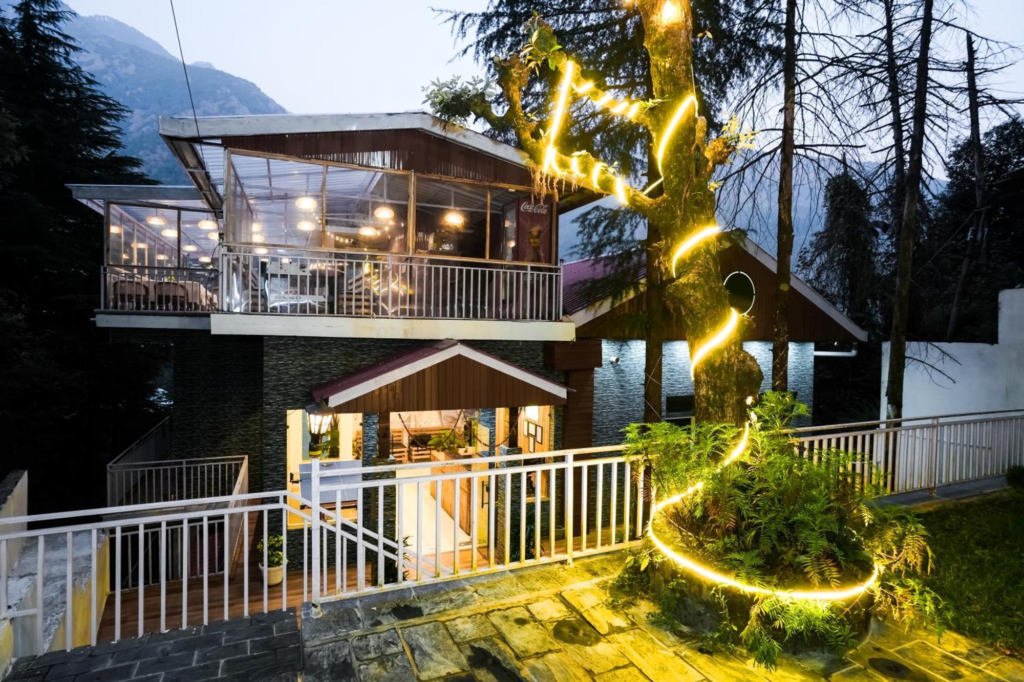 FabHotel Green Origins McLeod Ganj Buitenkant foto